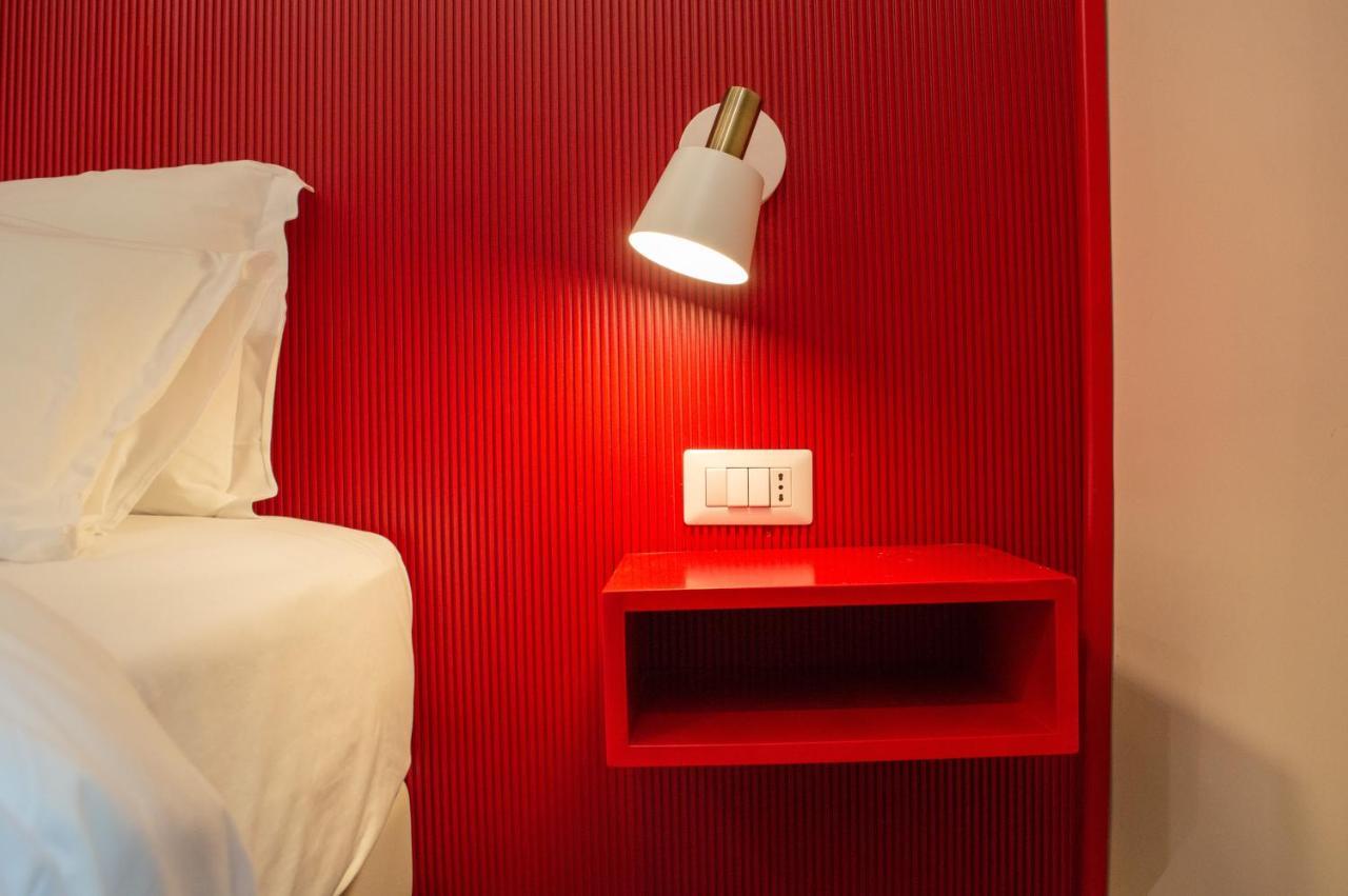 South Hands Luxury Rooms เนเปิลส์ ภายนอก รูปภาพ