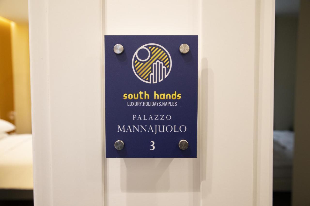 South Hands Luxury Rooms เนเปิลส์ ภายนอก รูปภาพ